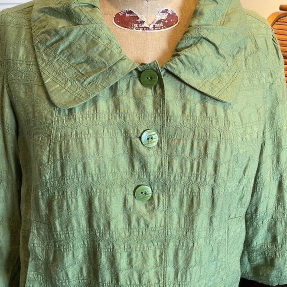 Lightweight Cropped Green Jacket - image 2